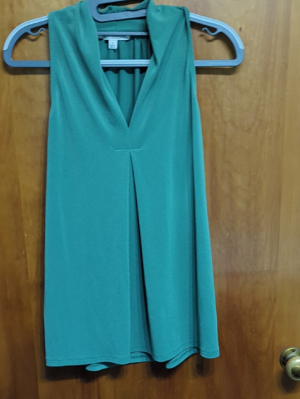 Green Envelope Sleeveless V-Neck Tank